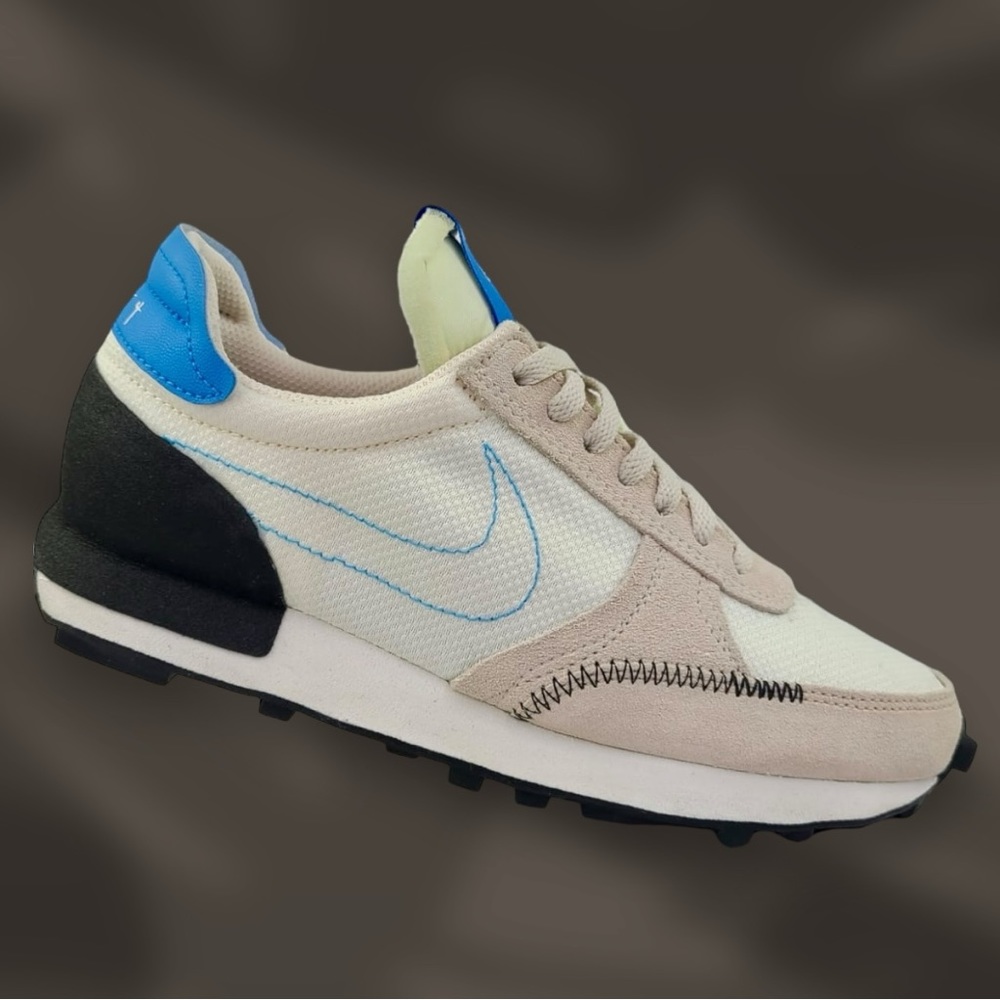Women’s Nike DBreak-Type Size 6